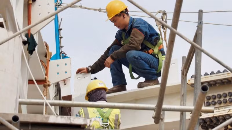 Các gói thầu ở khu vực trung tâm đan xen và ảnh hưởng lẫn nhau, tiềm ẩn nguy cơ tiến độ bị kéo dài và chất lượng thi công không đồng nhất.