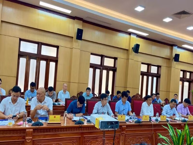 Quang cảnh buổi làm việc giữa các bên liên quan dự án cao tốc Quảng Ngãi-Hoài Nhơn. Quang cảnh buổi làm việc giữa các bên liên quan dự án cao tốc Quảng Ngãi-Hoài Nhơn.