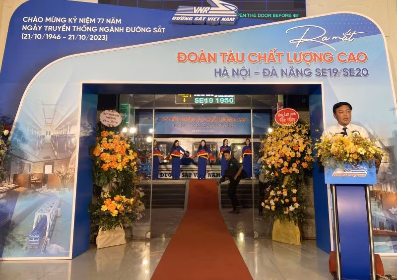 Ông Hoàng Gia Khánh, Tổng Giám đốc Tổng Công ty Đường sắt Việt Nam phát biểu.