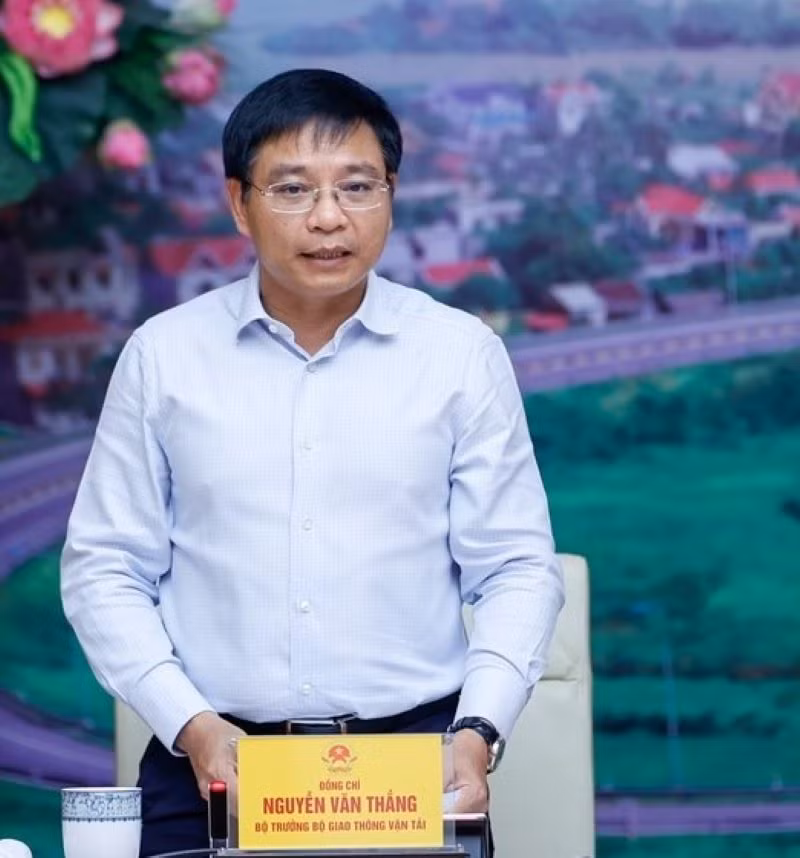 Bộ trưởng Giao thông vận tải Nguyễn Văn Thắng khẳng định khu vực lúa bị chết “chưa sử dụng một hạt cát biển nào".