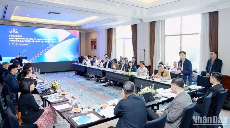 Đại diện các cơ quan Nhà nước, chuyên gia và hiệp hội, doanh nghiệp chuyên ngành đều thống nhất nhận định sự cấp thiết cần phải có một khuôn khổ pháp lý để quản lý hiệu quả thuốc lá thế hệ mới tại Việt Nam.