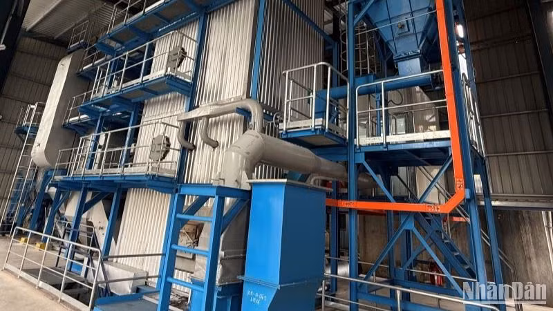 Lò hơi sinh khối lắp đặt tại nhà máy dệt nhuộm của Tập đoàn Youngone Corporation (Hàn Quốc) tại Nam Định.