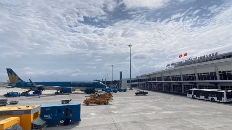 Mối quan hệ giữa hàng không và du lịch rất quan trọng.