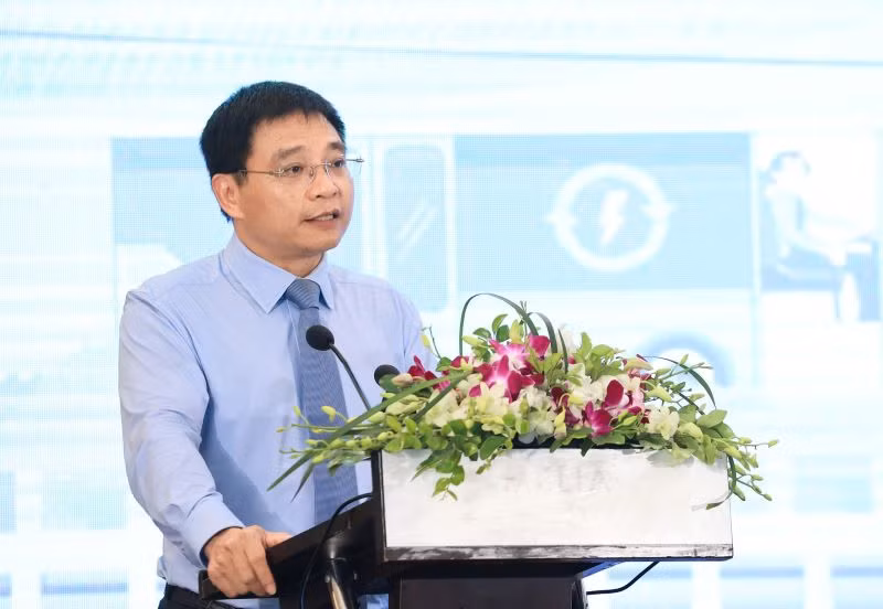 Bộ trưởng Giao thông vận tải Nguyễn Văn Thắng phát biểu. (Ảnh: TẠ HẢI)