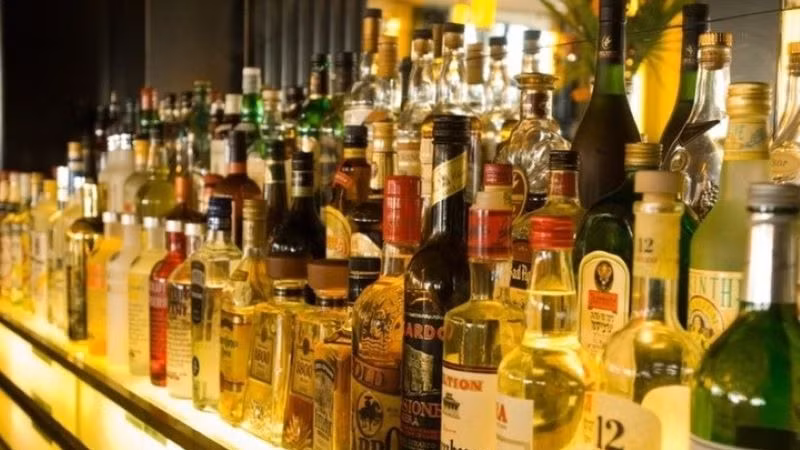 Phương án tăng thuế tiêu thụ hiện tại hiện tại cho các ngành rượu bia, thuốc lá, nước giải khát có đường và ô-tô đều là có mức tăng cao và lộ trình tăng sốc.