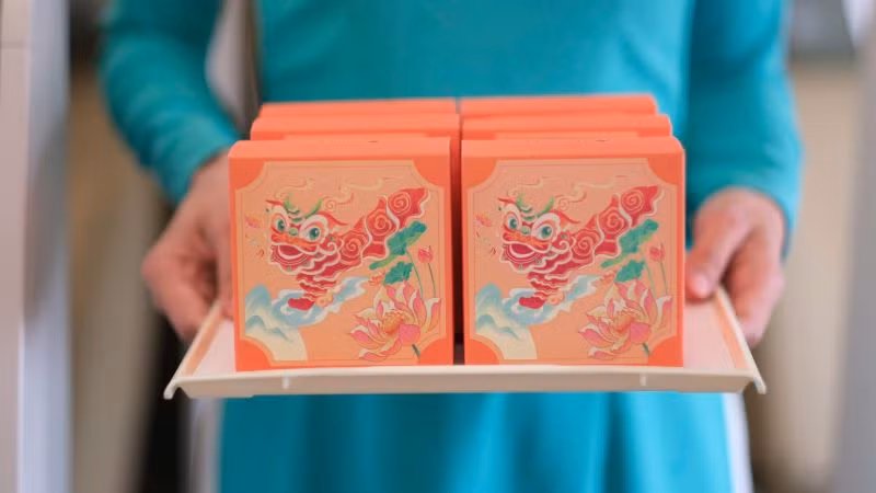 Vietnam Airlines giới thiệu bánh trung thu LotusDeli 2024 gồm bốn bộ sưu tập đặc biệt.