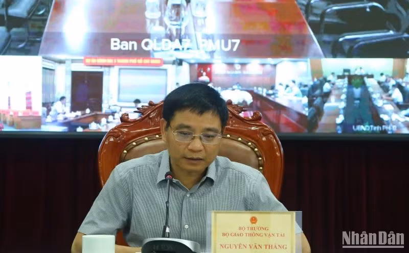 Chia sẻ trách nhiệm, phấn đấu hoàn thành 3.000km đường cao tốc vào năm 2025