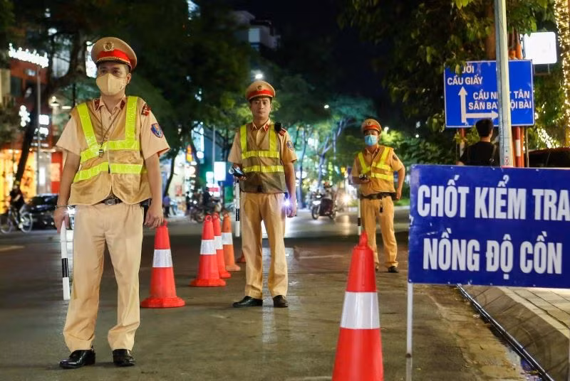 Lực lượng Cảnh sát giao thông kiểm tra vi phạm nồng độ cồn thường xuyên, liên tục, không có vùng cấm trên phạm vi toàn quốc là điều rất đúng đắn và cần thiết.