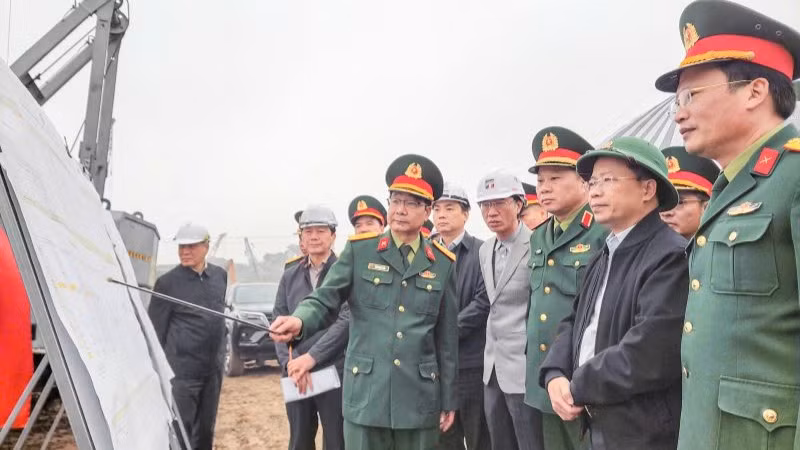 Tổng công ty Trường Sơn cùng Bộ Giao thông vận tải và Ban Quản lý dự án Thăng Long phát động đợt thi đua 80 ngày đêm “Thần tốc-Quyết thắng” (từ ngày 1/3 đến 19/5/2025), phấn đấu hoàn thành đổ bê-tông khối K0 vào ngày 19/5, rút ngắn tiến độ so với ban đầu gần 2 tháng.