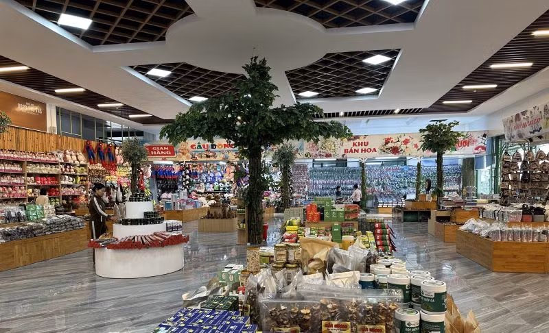Trạm dừng nghỉ Xuân Khiêm được đầu tư đồng bộ, hiện đại trên đường cao tốc Cao Bồ-Mai Sơn.