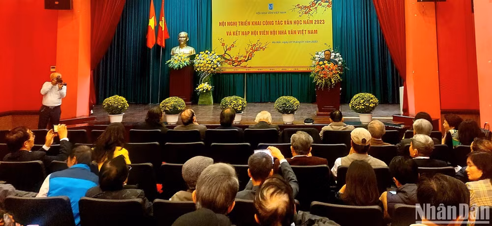 Hội nghị triển khai công tác văn học năm 2023