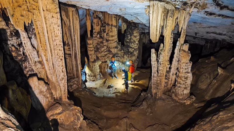 Công viên địa chất Lạng Sơn có hệ thống hang động kỳ thú.