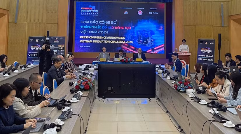 Quang cảnh họp báo.