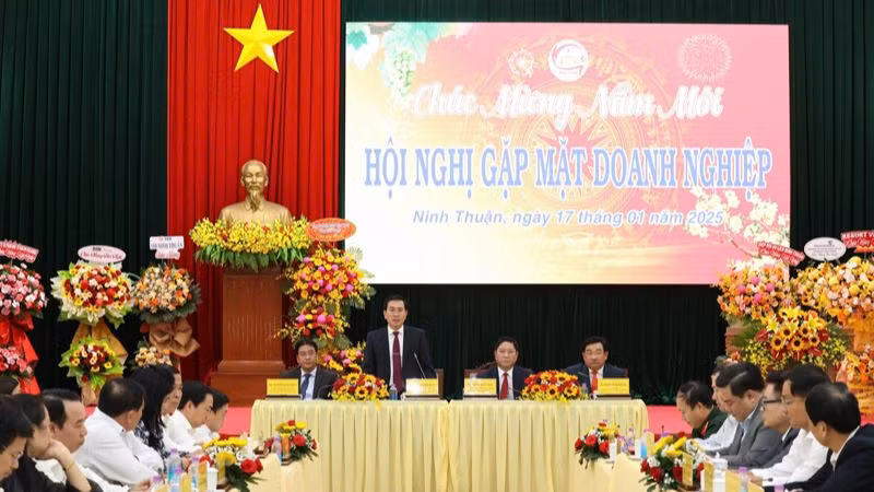 Quang cảnh hội nghị gặp mặt doanh nghiệp tỉnh Ninh Thuận đầu năm 2025 (Ảnh: NGUYỄN tRUNG)