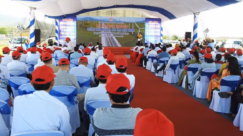 Quang cảnh lễ khánh thành.