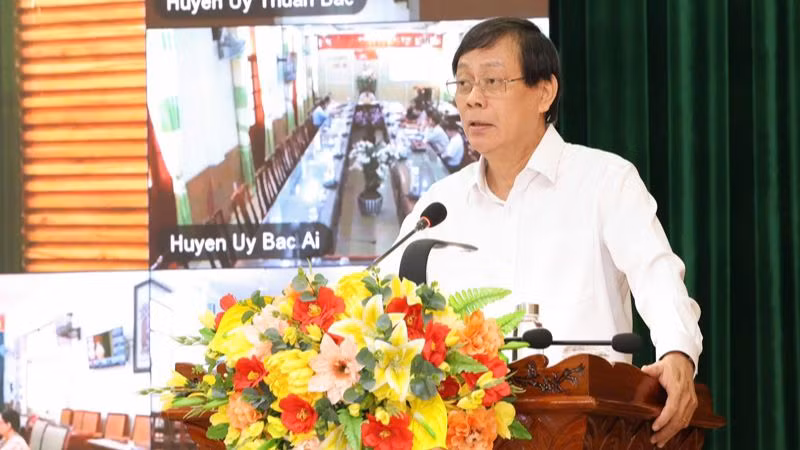 Bí thư Tỉnh ủy Ninh Thuận Nguyễn Đức Thanh phát biểu chỉ đạo tại hội nghị. (Ảnh: NGUYỄN TRUNG)