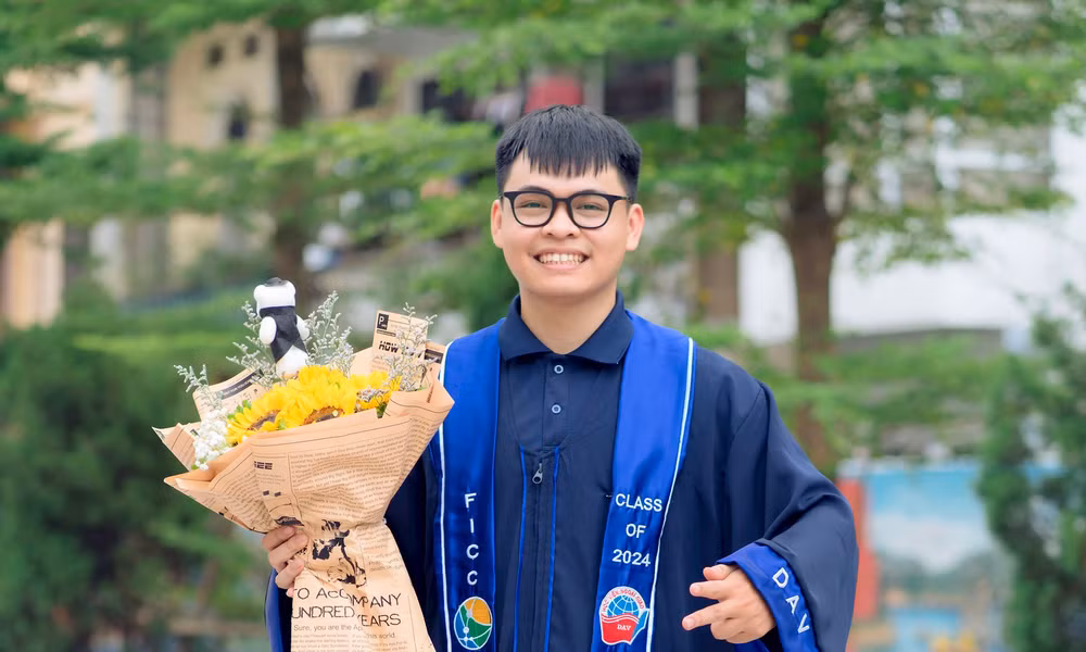 Doãn Mạnh Hùng theo đuổi ước mơ trở thành một nhà nghiên cứu có đóng góp tích cực vào nghiên cứu về truyền thông ở Việt Nam.