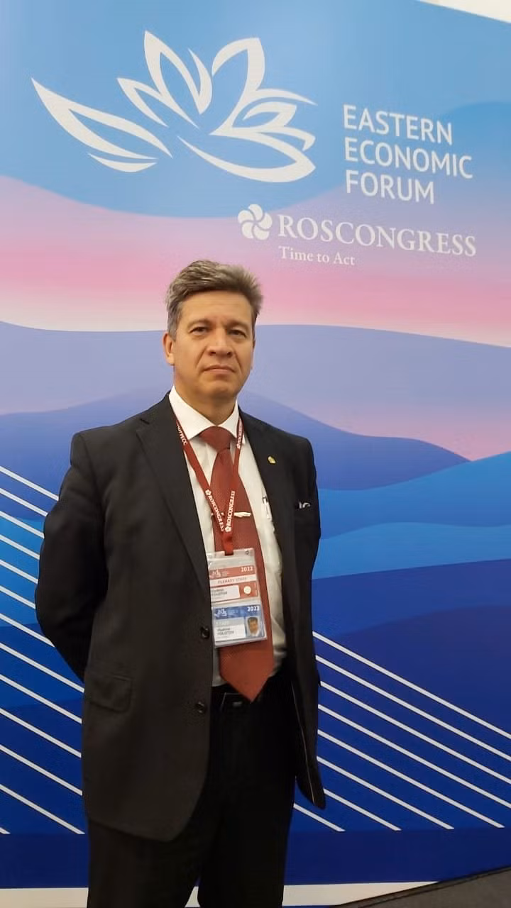 Giáo sư, Tiến sĩ Khoa học Vladimir Kolotov