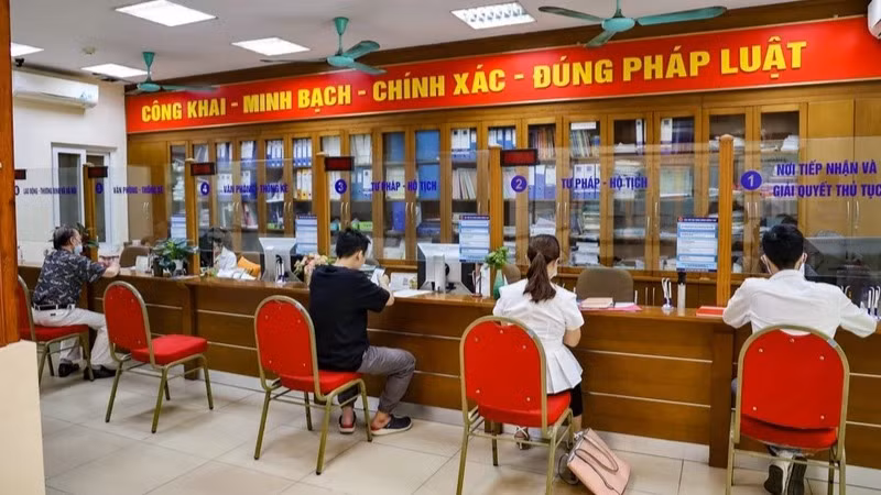 Ảnh minh họa: Bộ phận Một cửa tại phường Hàng Gai (quận Hoàn Kiếm, Hà Nội).