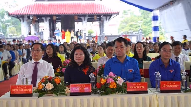 Các đại biểu tham dự Lễ giỗ.