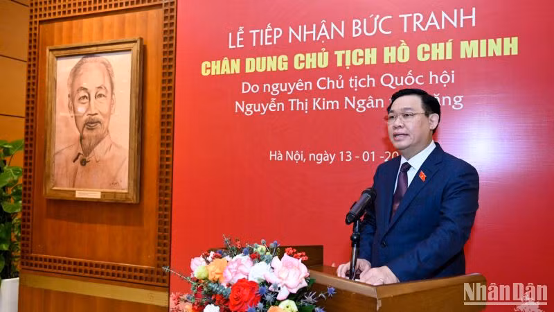 Chủ tịch Quốc hội Vương Đình Huệ phát biểu tại buổi lễ. (Ảnh: Duy Linh)