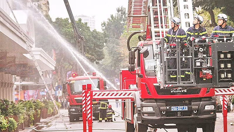 Diễn tập chữa cháy và cứu nạn cứu hộ 