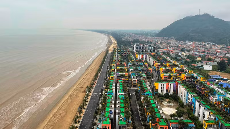 Tổ hợp nghỉ dưỡng, giải trí, thể thao bên bờ biển Hoằng Trường, huyện Hoằng Hóa.