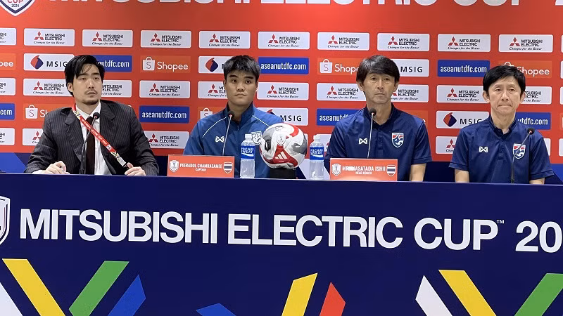 Buổi họp báo của đội tuyển Thái Lan.