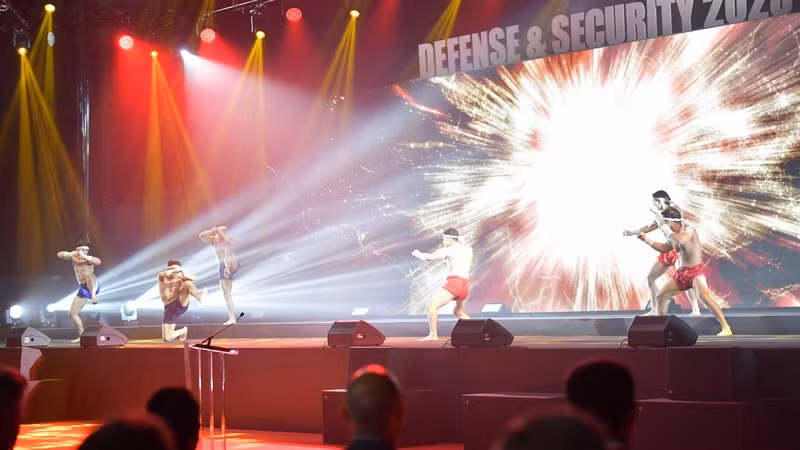 Trình diễn Muay Thái tại lễ khai mạc Triển lãm Quốc phòng-An ninh (Defense & Security) 2023. Ảnh: ĐINH TRƯỜNG