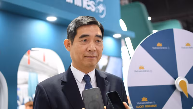 Đại sứ Việt Nam tại Thái Lan Phạm Việt Hùng trả lời phỏng vấn của phóng viên Báo Nhân Dân thường trú tại Thái Lan.