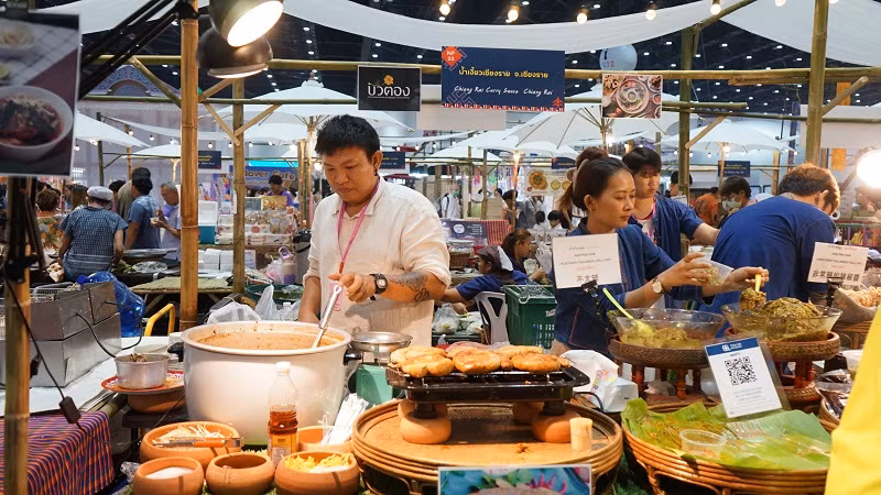 Giới chức Thái Lan đang tích cực hỗ trợ các doanh nghiệp vừa và nhỏ áp dụng thương mại điện tử. (Ảnh: ĐINH TRƯỜNG)