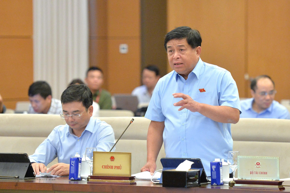 Phó Thủ tướng Nguyễn Chí Dũng phát biểu tại phiên họp. (Ảnh DUY LINH) Phó Thủ tướng Nguyễn Chí Dũng phát biểu tại phiên họp. (Ảnh DUY LINH)