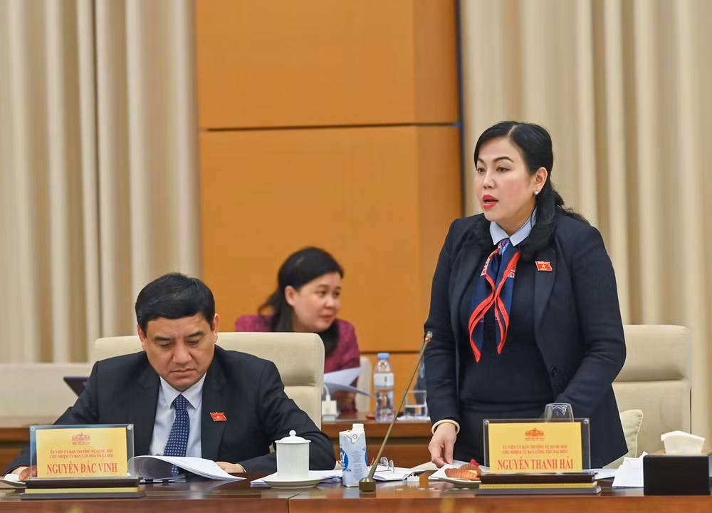 Chủ nhiệm Ủy ban Công tác đại biểu Nguyễn Thanh Hải trình bày báo cáo. (Ảnh: Duy Linh)