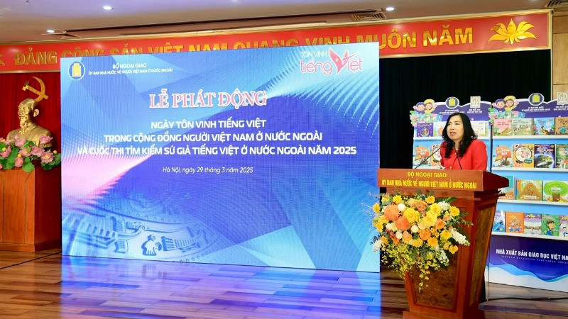 Thứ trưởng Ngoại giao Lê Thị Thu Hằng phát biểu tại buổi lễ.