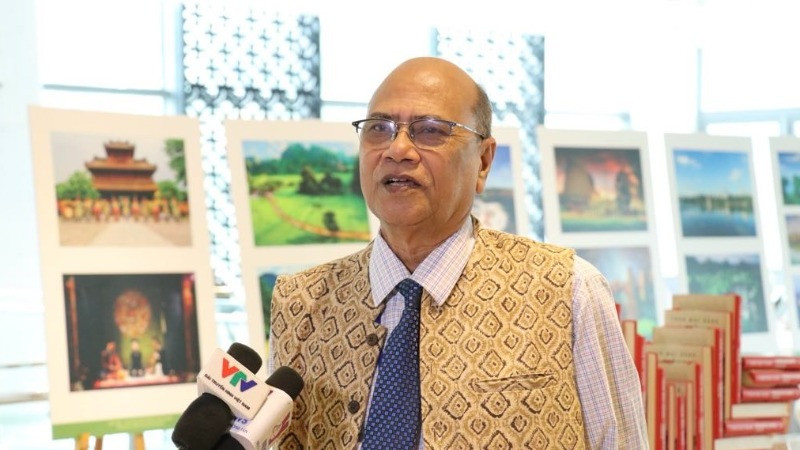 Ông Pallab Sengupta, Ủy viên Bộ Chính trị, phụ trách đối ngoại của Đảng Cộng sản Ấn Độ, Chủ tịch Tổ chức Đoàn kết toàn Ấn Độ (AIPSO), Chủ tịch Hội đồng Hòa bình thế giới.
