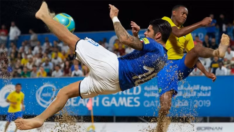 Môn bóng đá tranh tài tại Đại hội Thể thao bãi biển thế giới ở Doha năm 2019. (Ảnh: Getty Images)