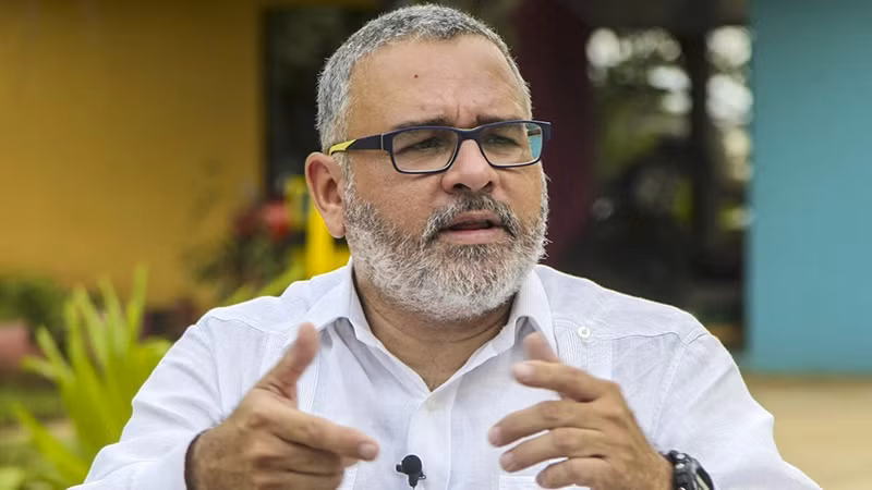 Cựu Tổng thống El Salvador Mauricio Funes trả lời phỏng vấn báo chí tại Managua, Nicaragua, ngày 8/9/2016. (Ảnh: AFP/TTXVN)