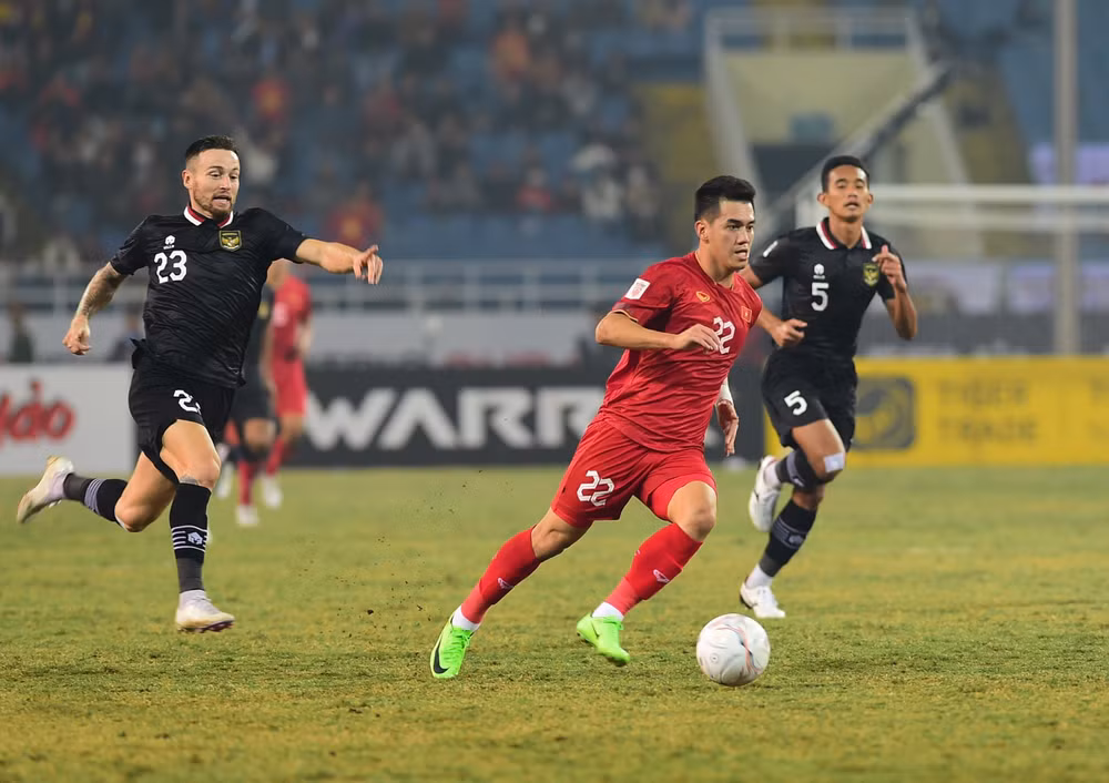 Tiến Linh mở tỷ số trận đấu từ ngay phút thứ 3. (Ảnh: TRẦN HẢI)