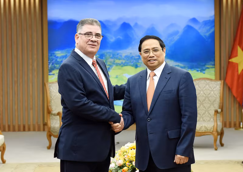 Thủ tướng Phạm Minh Chính tiếp Bộ trưởng Bộ Nội vụ Cuba Alberto Álvarez Casas (Ảnh: TRẦN HẢI)