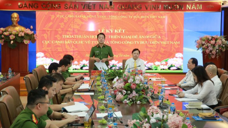 Lễ ký kết thỏa thuận hợp tác triển khai Đề án 06.