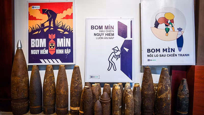 Hình ảnh bom, mìn và vật nổ sau chiến tranh tại Trung tâm trưng bày khắc phục hậu quả bom, mìn tại thành phố Đông Hà, Quảng Trị. Ảnh THÀNH ĐẠT