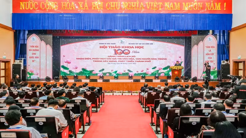 Quang cảnh hội thảo. (Ảnh: PHONG NGUYÊN) 