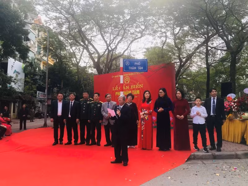 Ông Nguyễn Tuấn Khoa, con trai duy nhất của nhà thơ, liệt sĩ Thâm Tâm chia sẻ về thân thế, sự nghiệp của cha. Ông Nguyễn Tuấn Khoa, con trai duy nhất của nhà thơ, liệt sĩ Thâm Tâm chia sẻ về thân thế, sự nghiệp của cha.