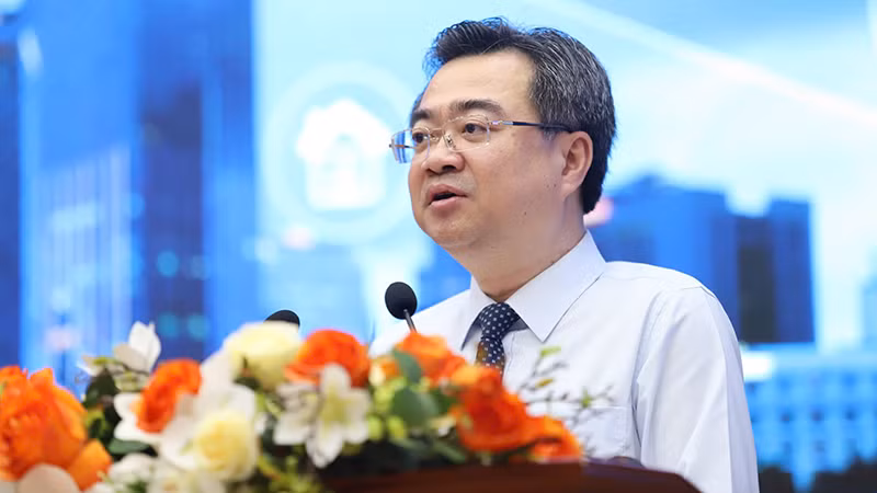 Đồng chí Nguyễn Thanh Nghị, Phó Bí thư Thường trực Thành phố Hồ Chí Minh phát biểu đề dẫn hội thảo.