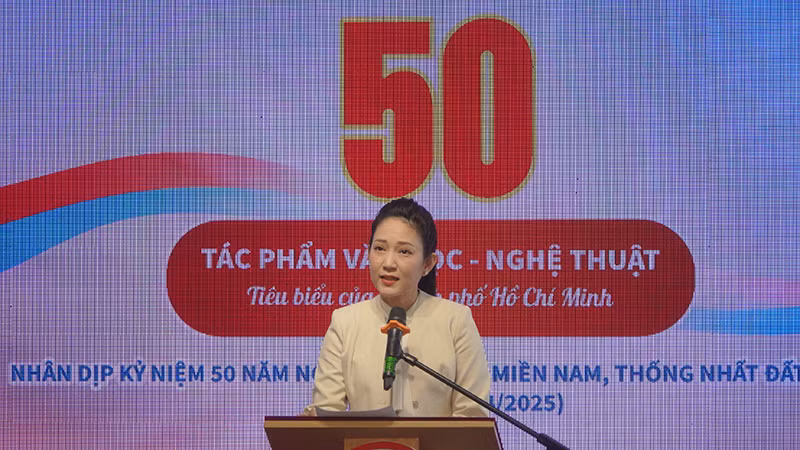 Phó Giám đốc Sở Văn hóa và Thể thao Thành phố Hồ Chí Minh Nguyễn Thị Thanh Thúy phát biểu tại buổi họp báo. (Ảnh: M.H)