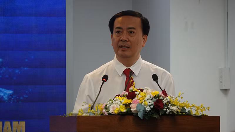 Phó Trưởng Ban Thi đua-Khen thưởng Trung ương Nguyễn Anh Tuấn phát biểu tại chương trình. (Ảnh M.H)