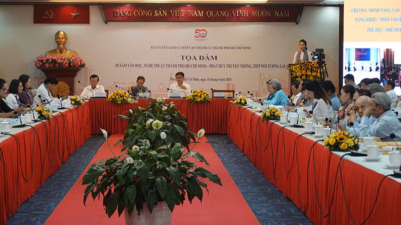 Quang cảnh hội nghị. (Ảnh M.H).