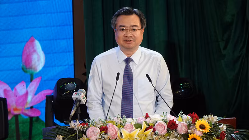 Đồng chí Nguyễn Thanh Nghị, Phó Bí thư Thường trực Thành ủy Thành phố Hồ Chí Minh phát biểu tại hội nghị. (Ảnh: MH)