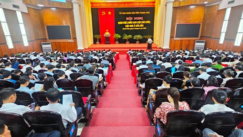 Quang cảnh hội nghị.