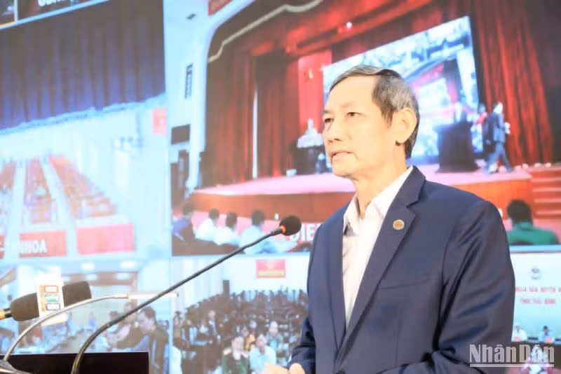 Chủ tịch Hiệp hội Doanh nghiệp tỉnh Thái Bình Đỗ Văn Vẻ cho biết, cộng đồng doanh nghiệp luôn đồng hành với tỉnh để chung tay giúp đỡ xóa nhà tạm, nhà dột nát.